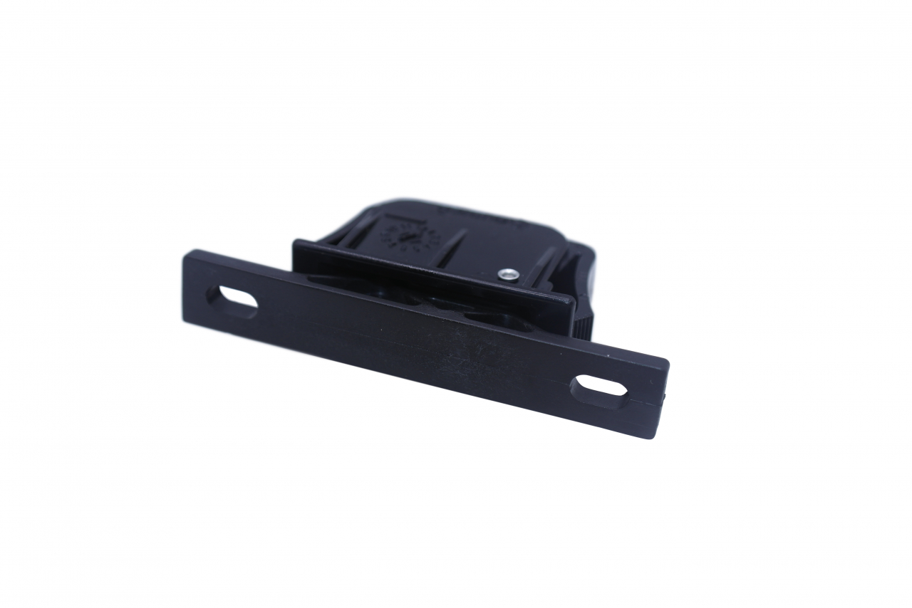 Latch push