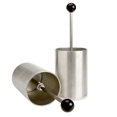 Cup hole cleaner