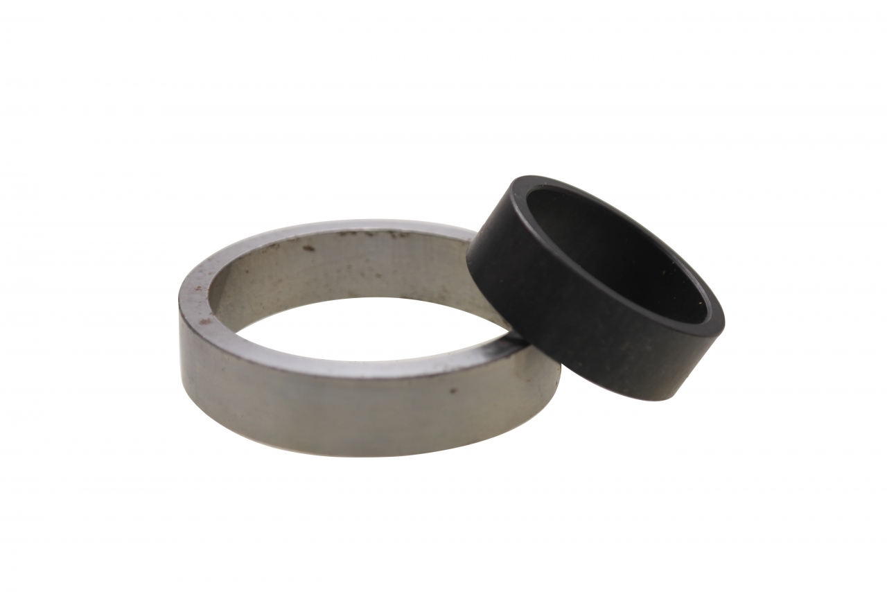 Spacer set -  spindle bearing