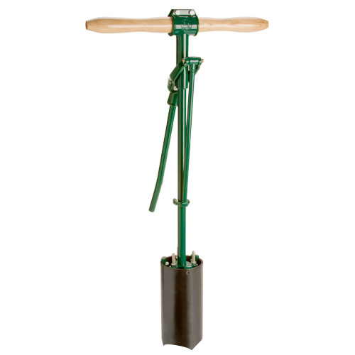 Lever action hole cutter